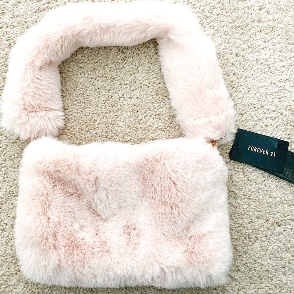 🦋 F21 Faux Fur Purse 🦋